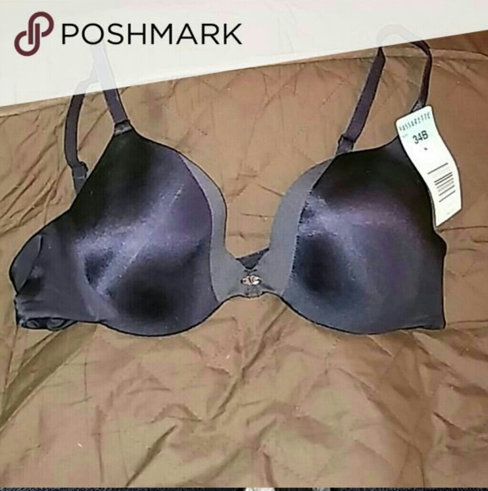 Vassarette bra 34B Black NWT